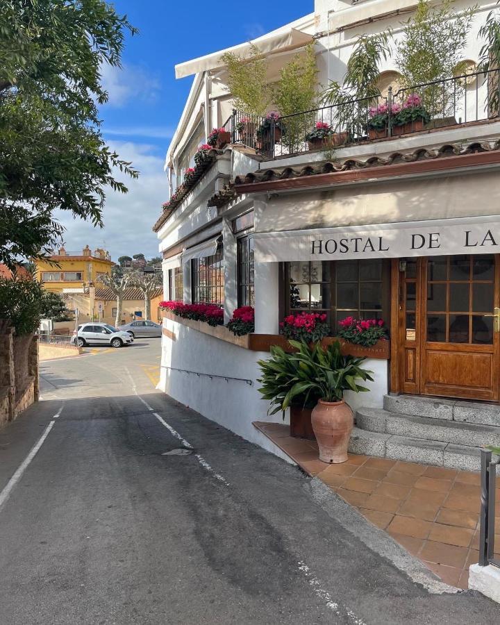 Hostal De La Placa - Hotel Boutique Cabrils Exterior foto