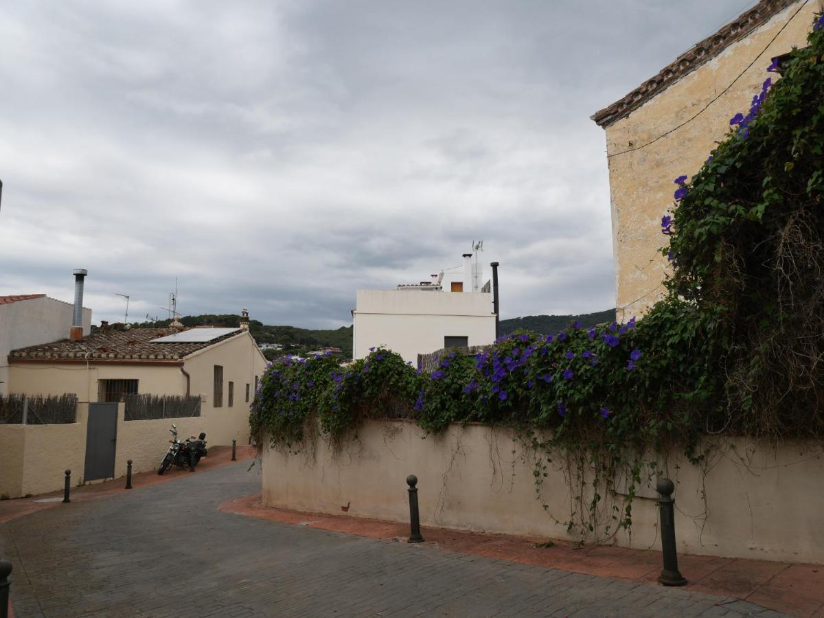 Hostal De La Placa - Hotel Boutique Cabrils Exterior foto